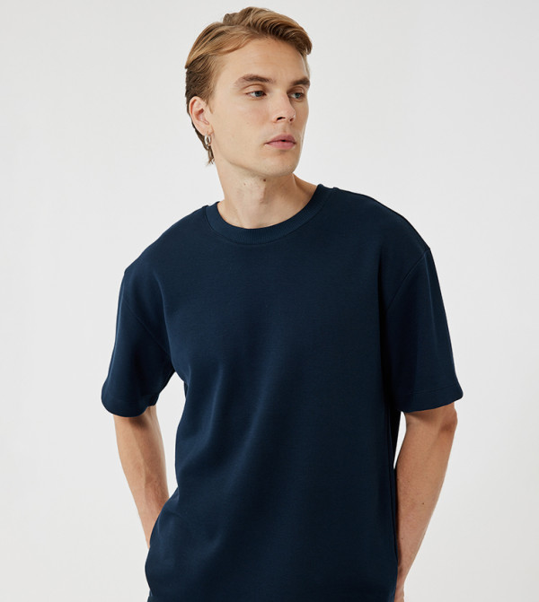 Solid Crew Neck Oversized T-Shirt
