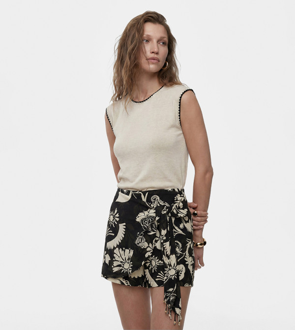 Scallop Trim Sleeveless Top