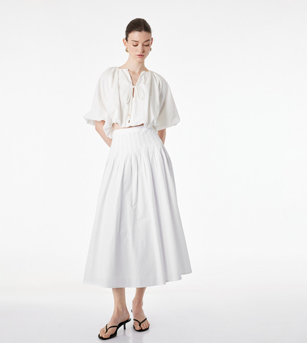 Solid Tie-Up Neck Batwing Cropped Top