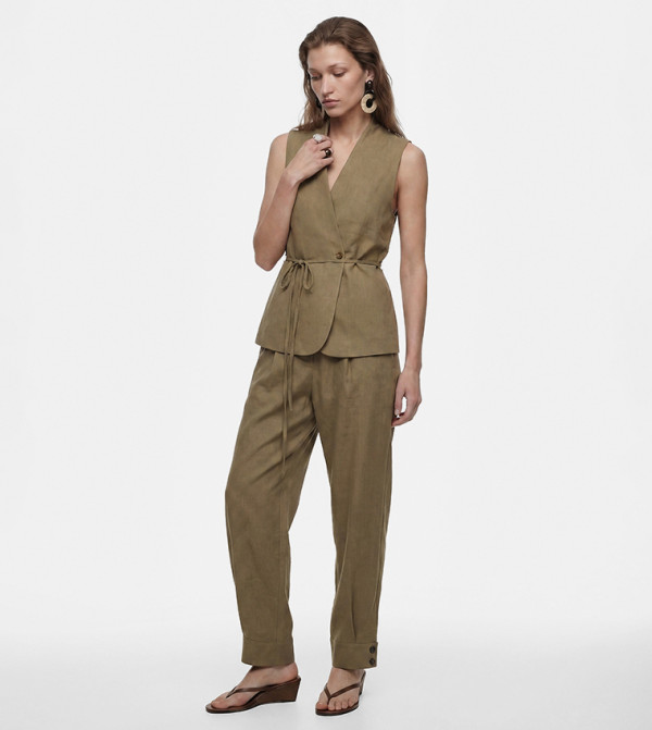 Solid Pleated Balloon Fit Trousers