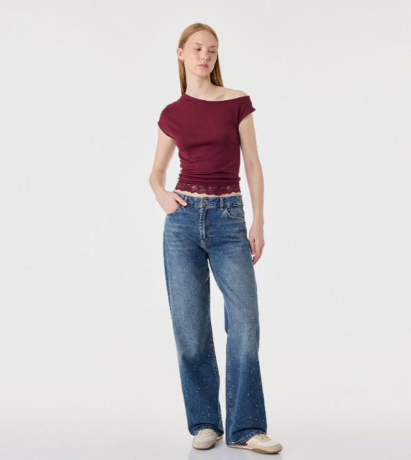 Lace Hem Asymmetric Top