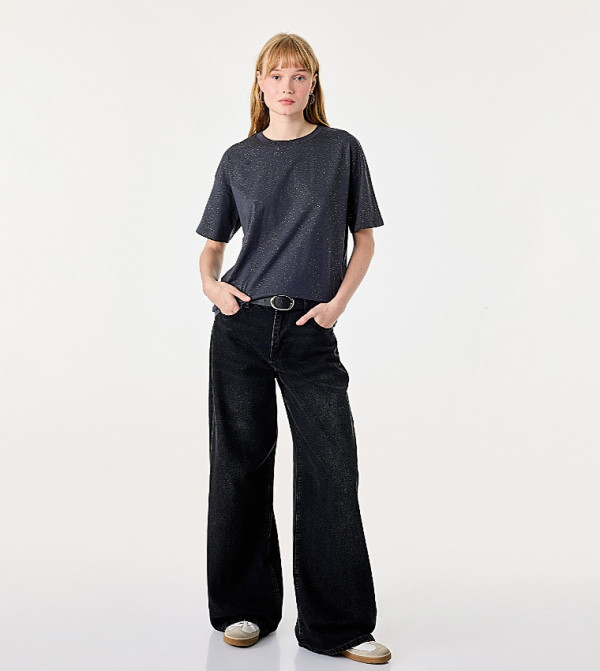 Embellished Crew Neck Relaxed Fit T-Shirt