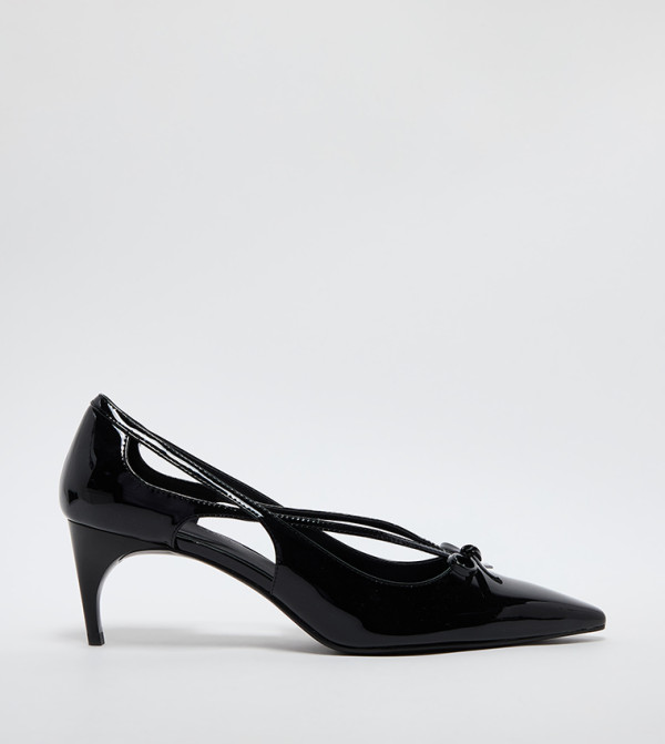 Patent Cut-Out Bow Detail Kitten Heel Pumps