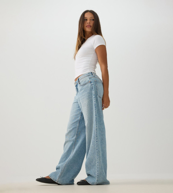 Solid V-Neck Crop T-Shirt