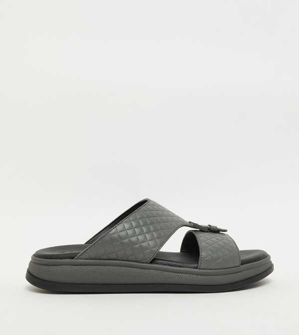 Textured Arabic Sandals