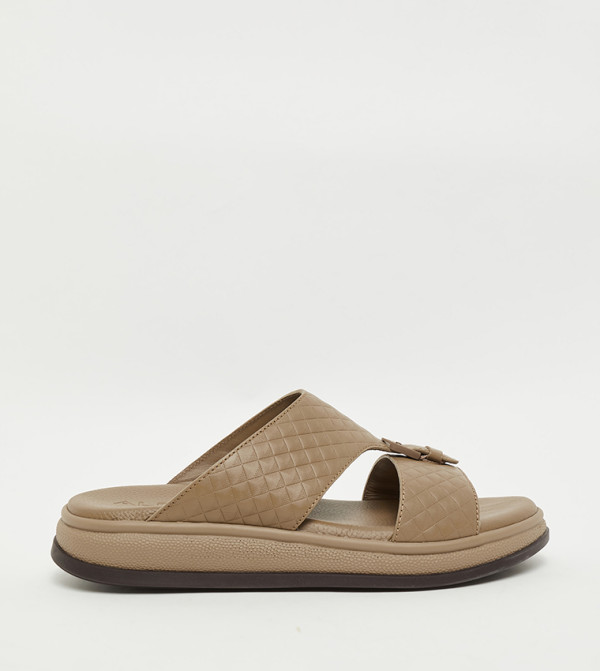 Textured Arabic Sandals