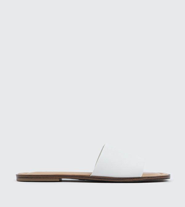 Solid Square Toe Flat Sandals