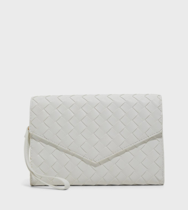 ARIELLEE Textured Wristlet