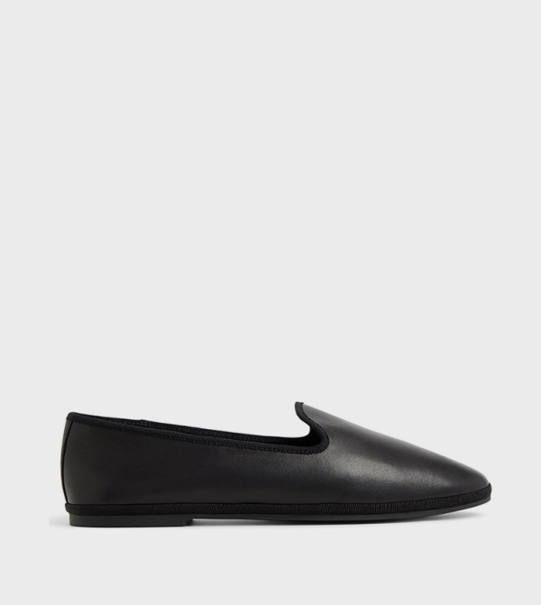 AURABELLE Textured Flat Shoes