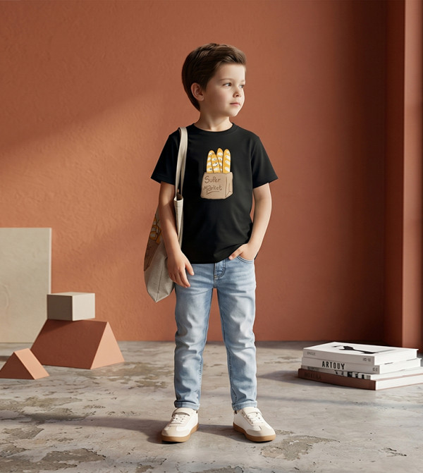 Appliqued Short Sleeves T-Shirt