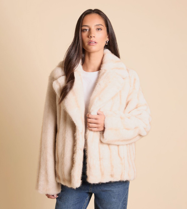 Plush Faux Fur Long Sleeves Coat