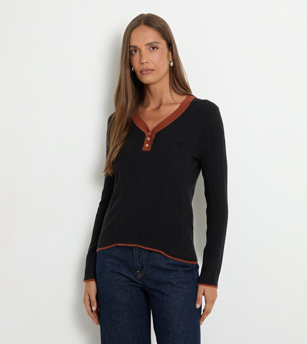 Contrast Trim Fine V-Neck Knitted Sweater