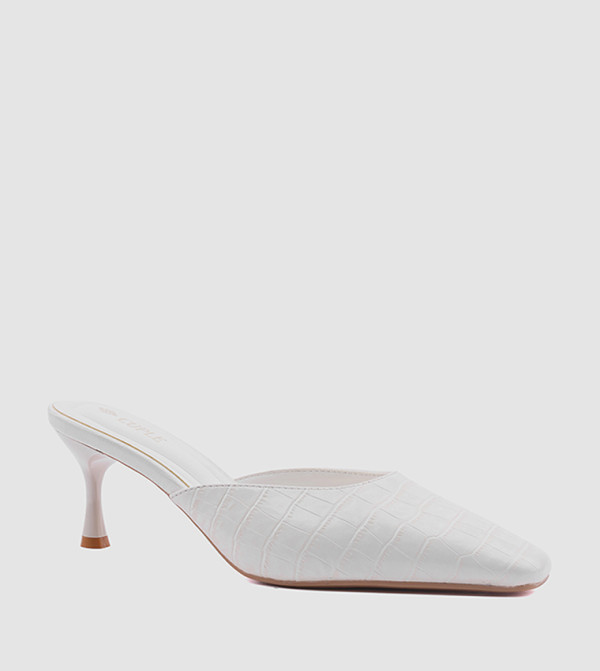 Textured Pointed Toe Pumps