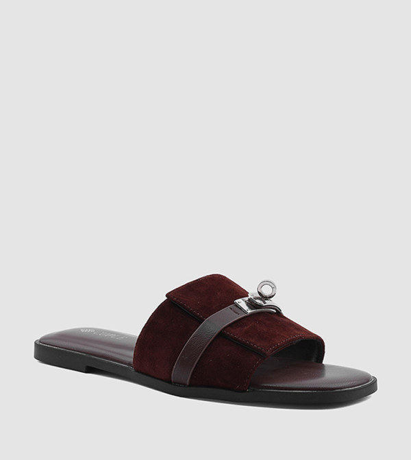 Metal Accent Open Toe Flat Sandals