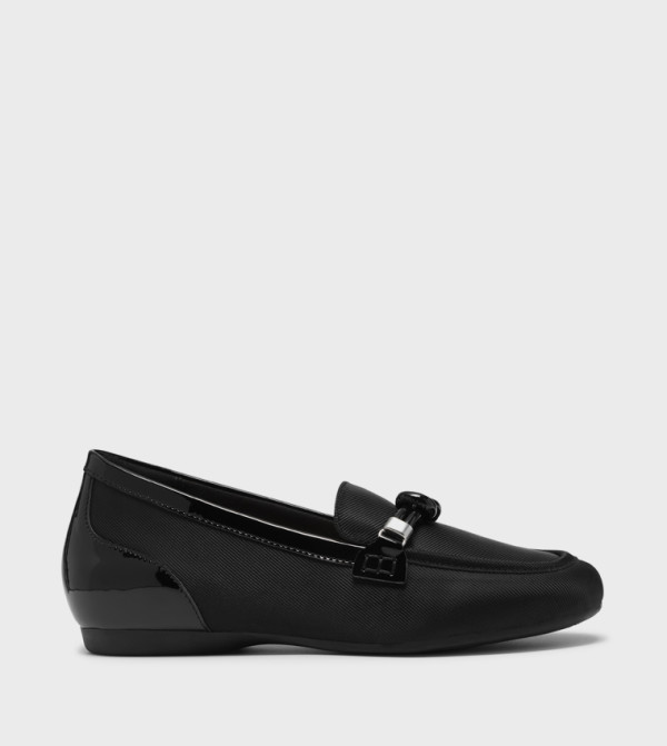 CATHRYNN JAZZ Metal Accent Round Toe Loafers