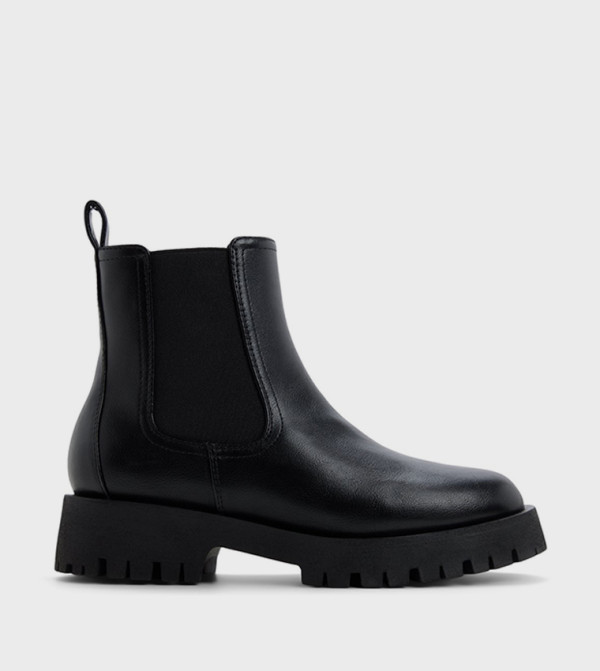CLAYMORE Round Toe Chelsea Ankle Boots