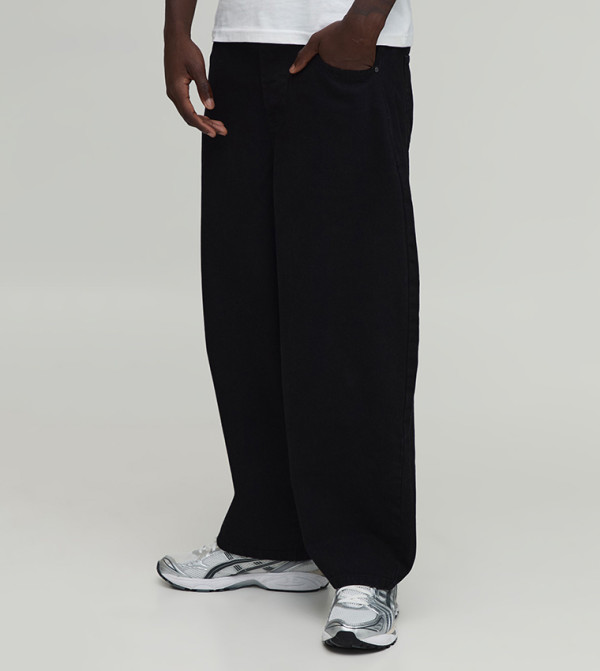 Essential Barrel Fit Jeans