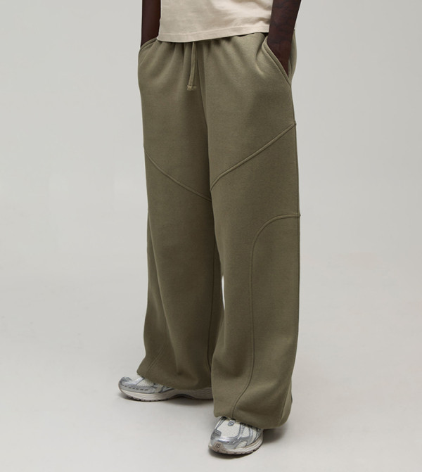 Exposed Seam Toggle Hem Extreme Wide Leg Sweatpants