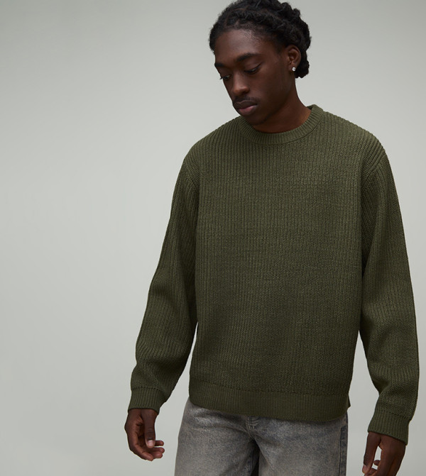 Ribbed Relaxed Fit Crew Neck Knitted Sweater
