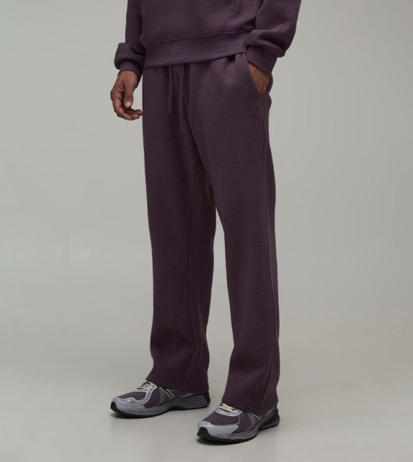 Essential Straight Fit Sweatpants