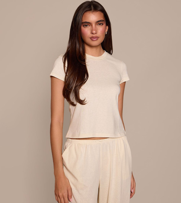 Soft Textured Short Sleeves Crop T-Shirt