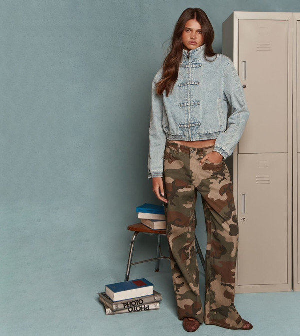 Camouflage Wash Low Rise Wide Leg Jeans