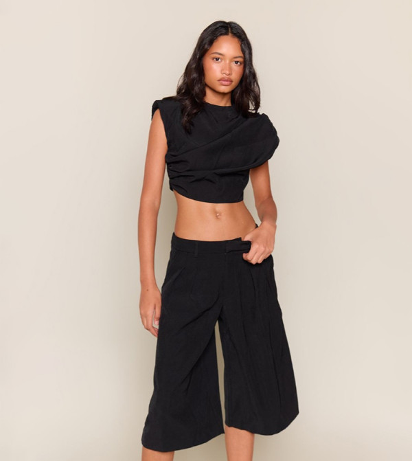 Tailored Gathered Cap Sleeves Cinched Top