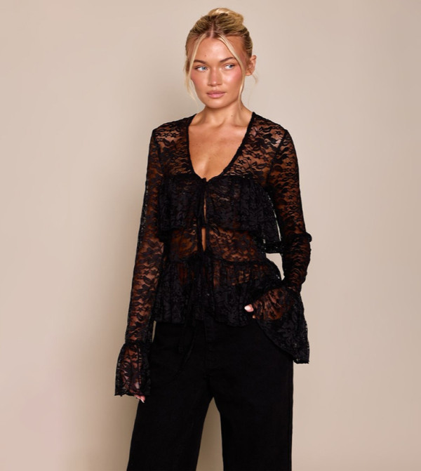 Ruffled Lace Long Sleeves Shirt