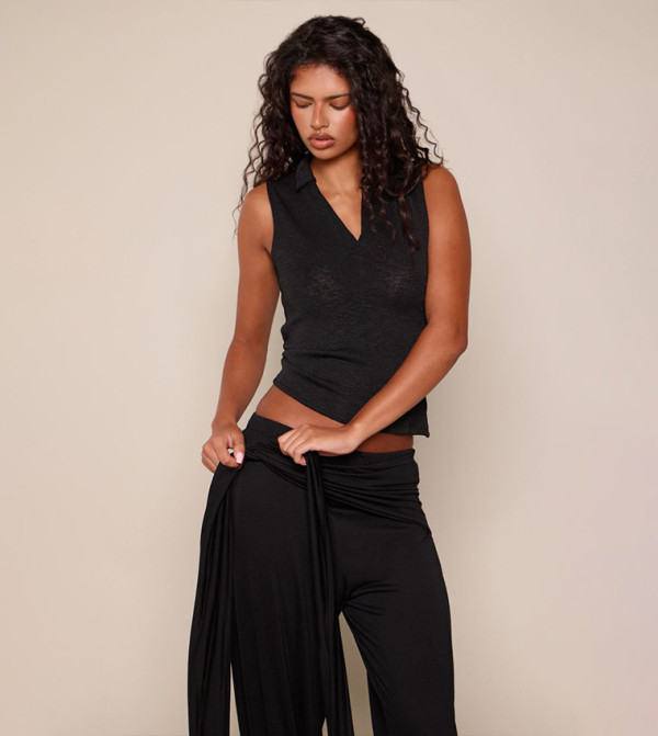 Textured Burnout Sleeveless Collared Top