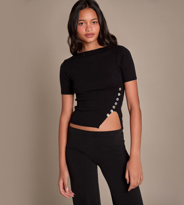 Button Detail Knitted Crop Top