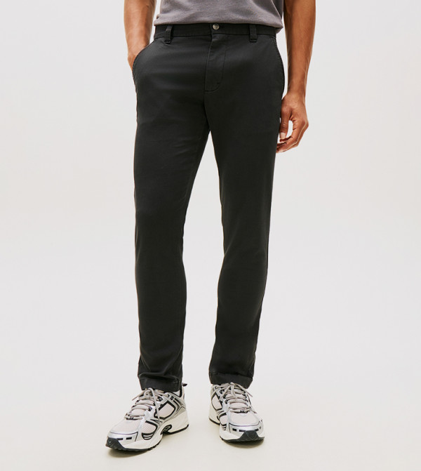 SCANTON Twill Slim Fit Chinos