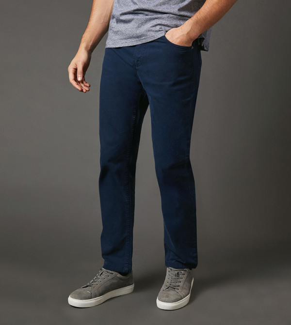 Stretch Twill Straight Fit Jeans