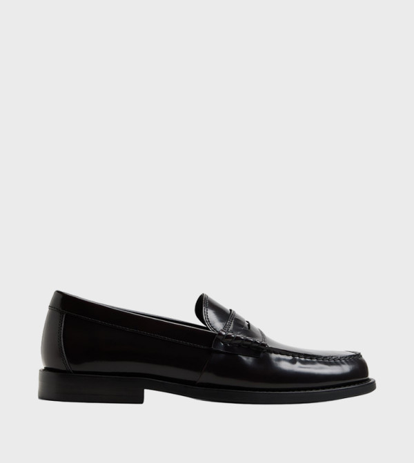 EMIL Textured Round Toe Loafers