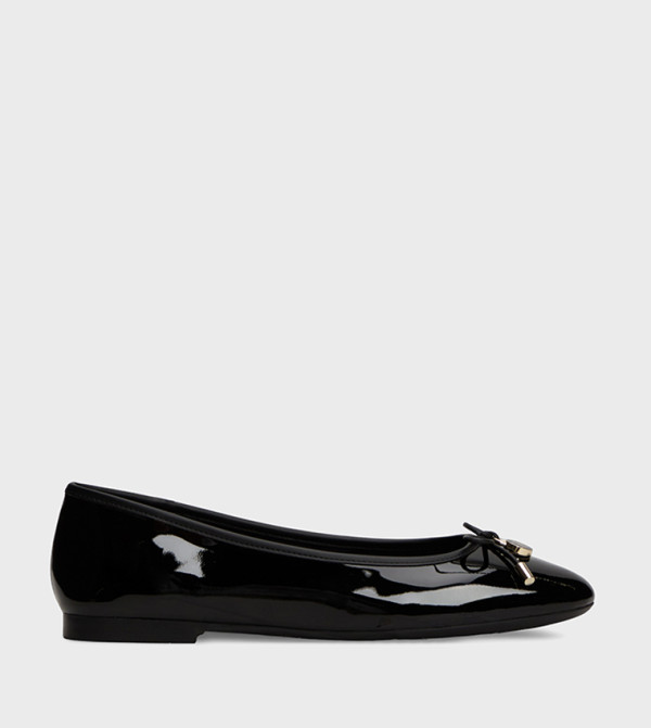 Metal Accent Round Toe Ballerinas
