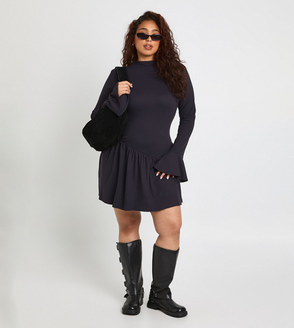 Curve Super Soft Flared Sleeves Drop Hem Mini Dress