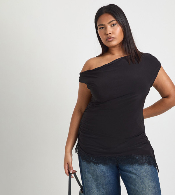 Curve Asymmetric Lace Hem Top
