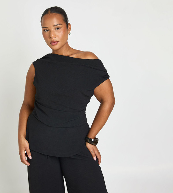 Curve Off Shoulder Asymmetric Hem Top