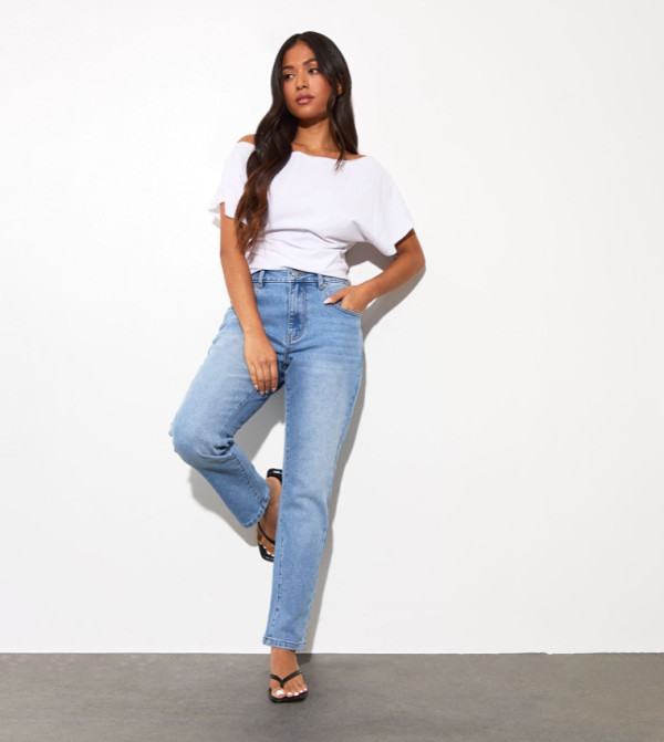 Petite Mid Waist Slim Fit Jeans
