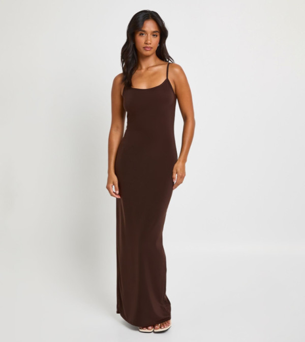 Petite Scoop Neck Strappy Maxi Dress