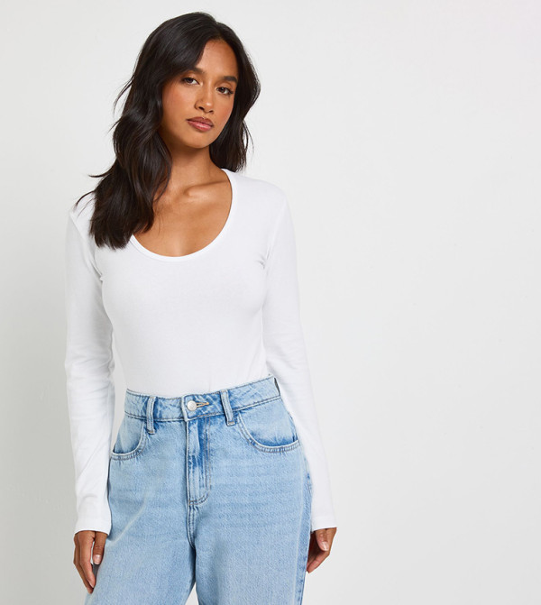 Petite Long Sleeves Scoop Neck Bodysuit Top