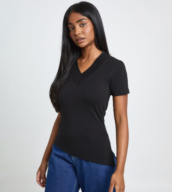 Solid V-Neck Asym Hem T-Shirt