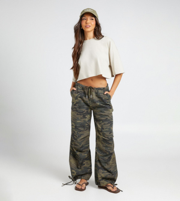 Solid Boxy Fit Cropped T-Shirt