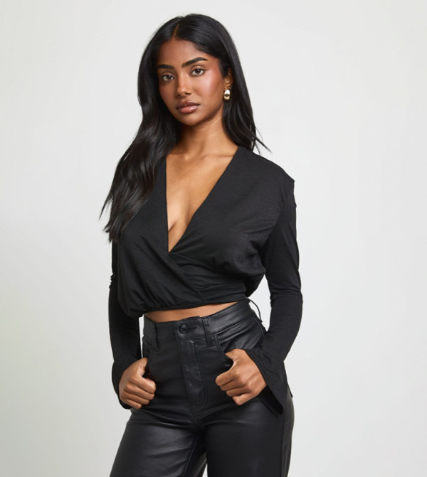 Textured V-Neck Long Sleeves Crop Top