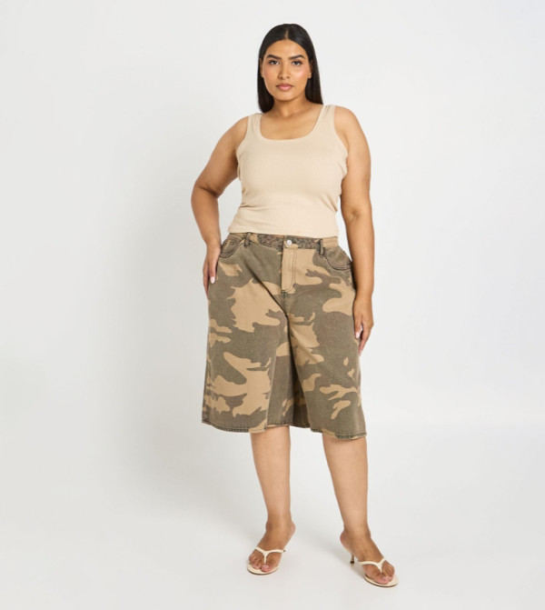 Curve Mid Rise Denim Shorts