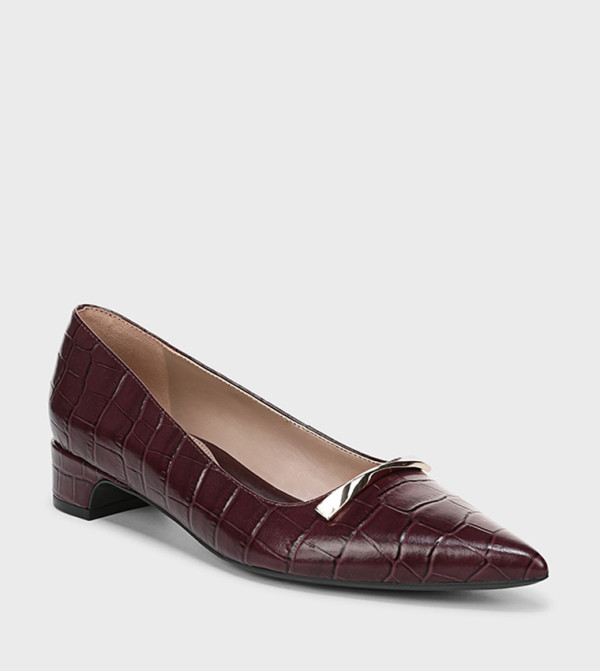 RUMI Textured Pointed Toe Ballerinas