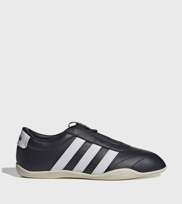 GRAND COURT Walking Shoes