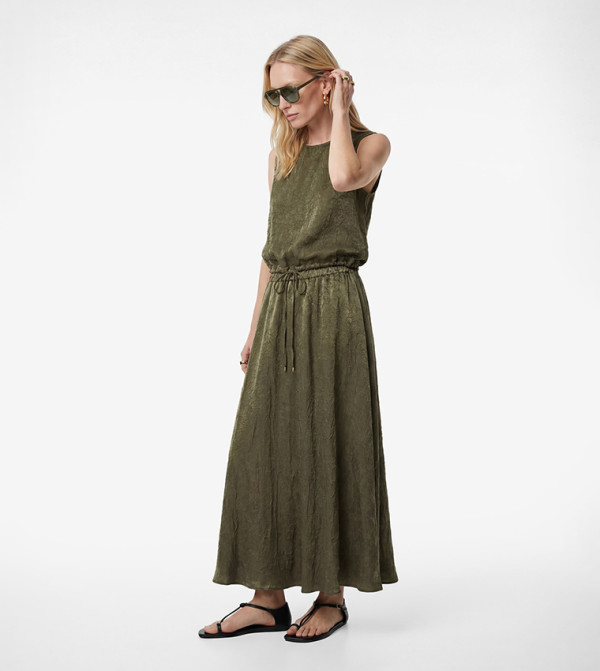 Crinkled Sleeveless Satin Top