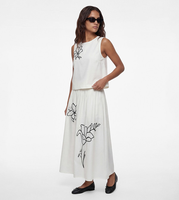 Floral Embroidered Flared Skirt