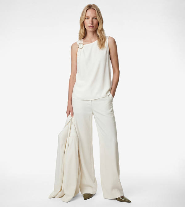 Solid Sleeveless Viscose Top