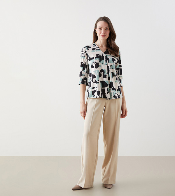 Patterned V-Neck Top